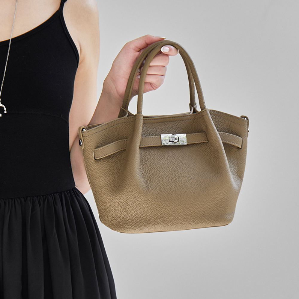 Adeline leather bag