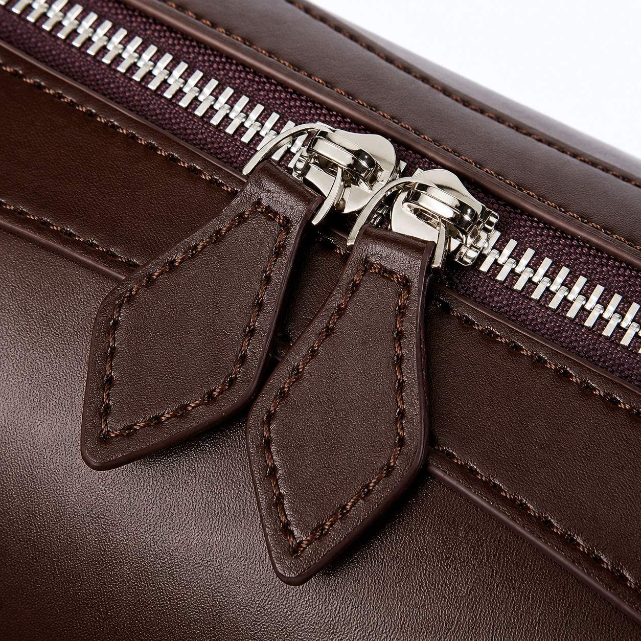 Luméa leather bag
